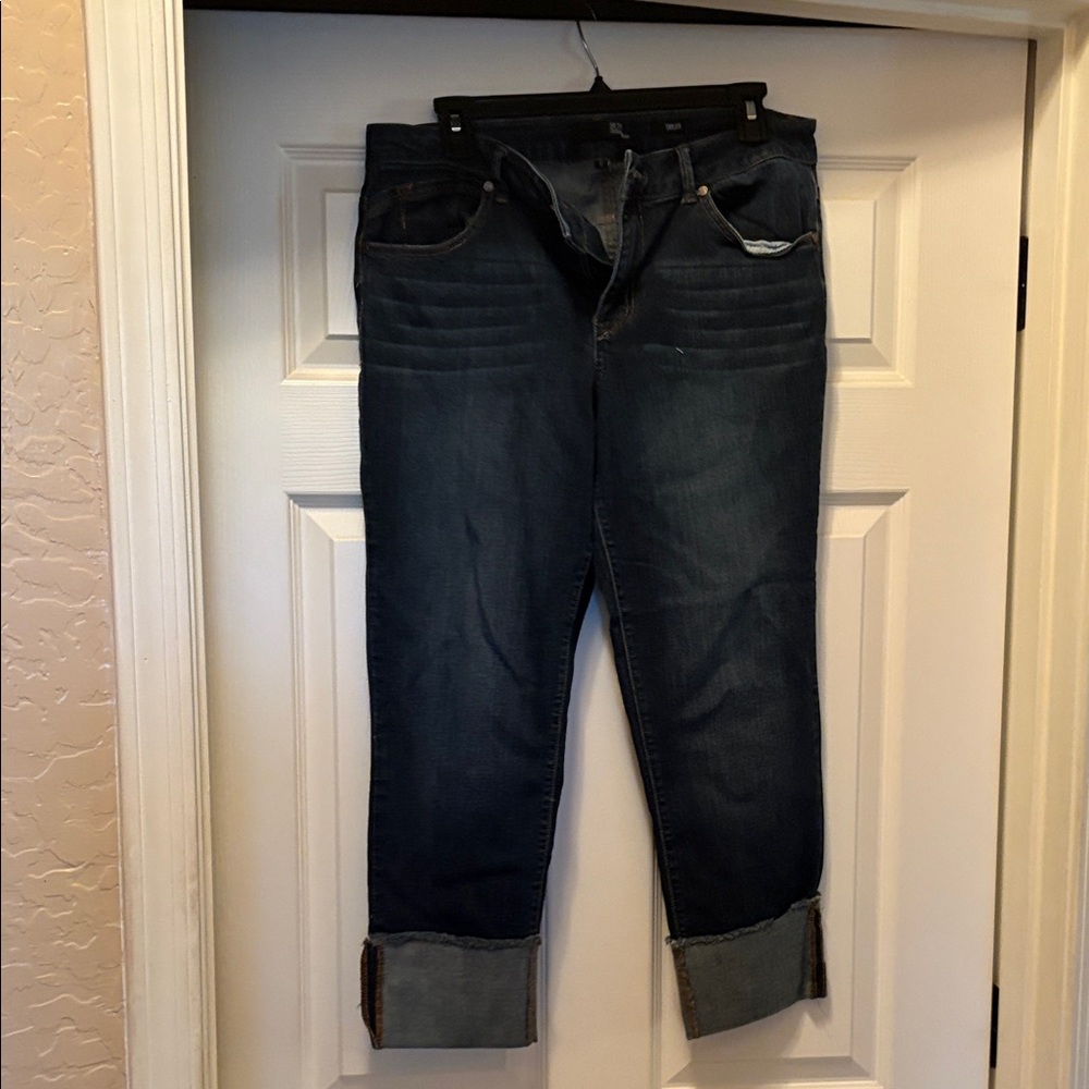 1822 Denim Women’s Dark Blue Jeans - Cropped with Cuffs Size 12
